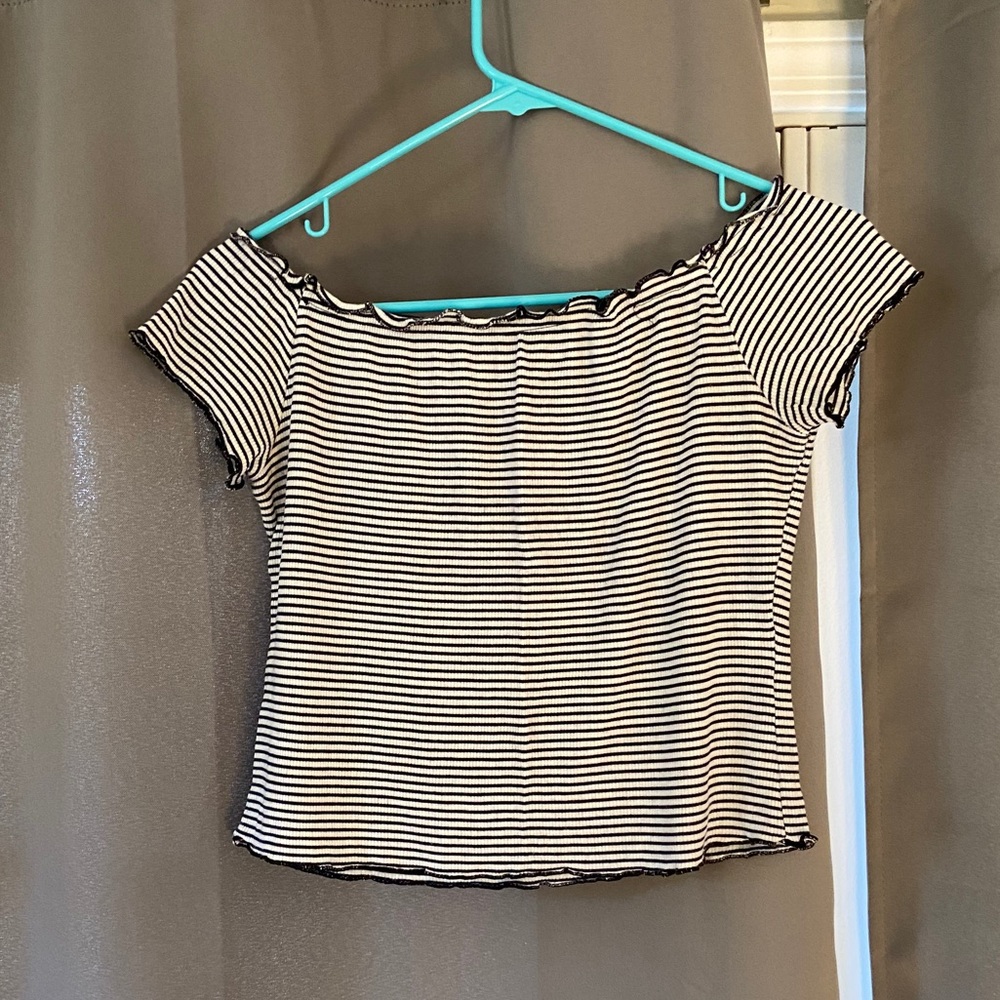 off the shoulder crop top